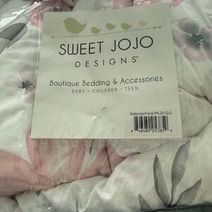 Pink and Gray Floral Bedding